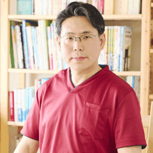 児玉康弘
